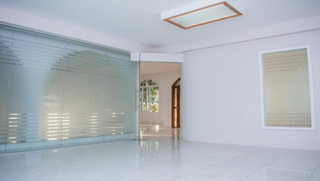 IPH;A 3 Storey Standalone building  Rent, OysterBay-18