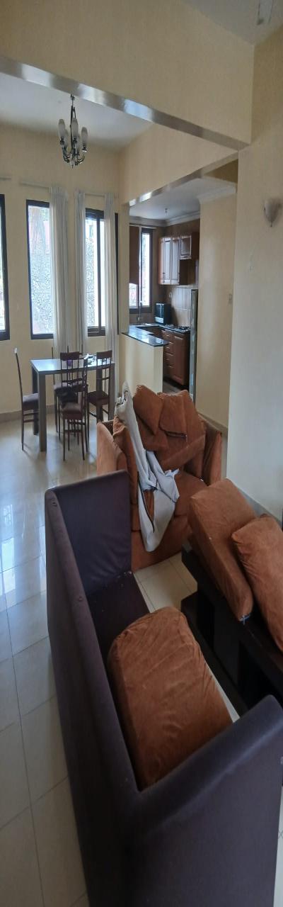 IPH: Apartment for Rent, Masaki.