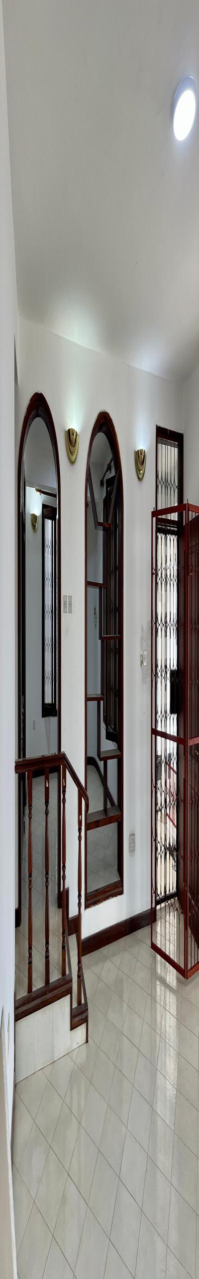 IPH: A standalone office building for Rent, Masaki.