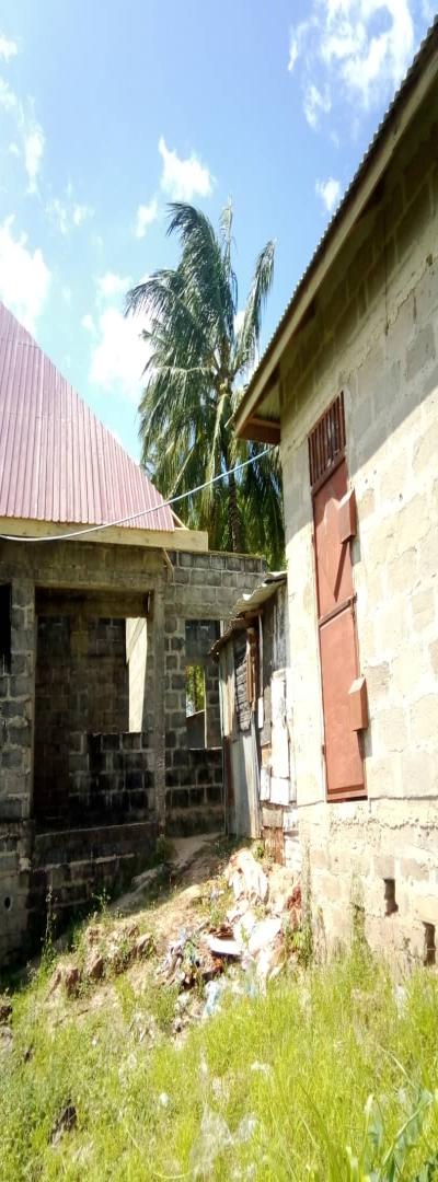 Intercity Property Hub: One-Storey House For Sale.