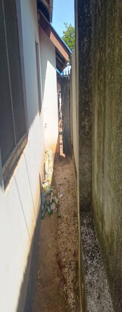 Intercity Property Hub: House for Sale.