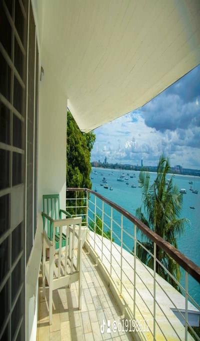 IPH: Elegant House for Sale - Masaki.