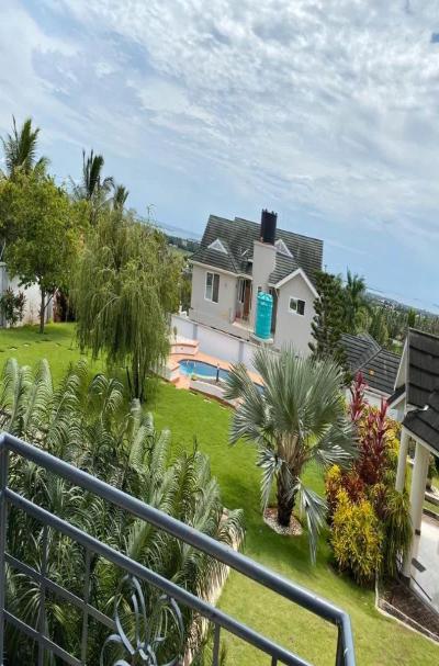 IPH: One-Storey Luxurious House for Sale - Salasala.