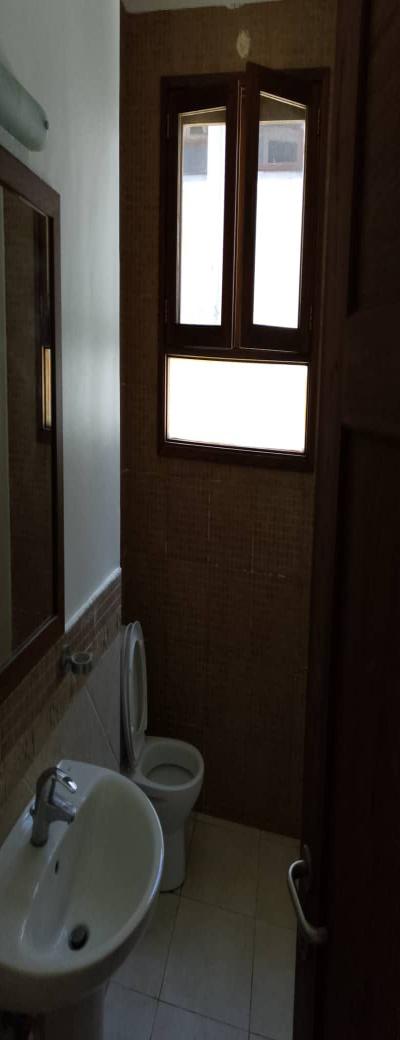 IPH: A House for Rent- OysterBay