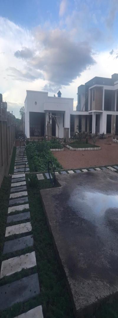 Sheby Garden: Ilemela, Mwanza