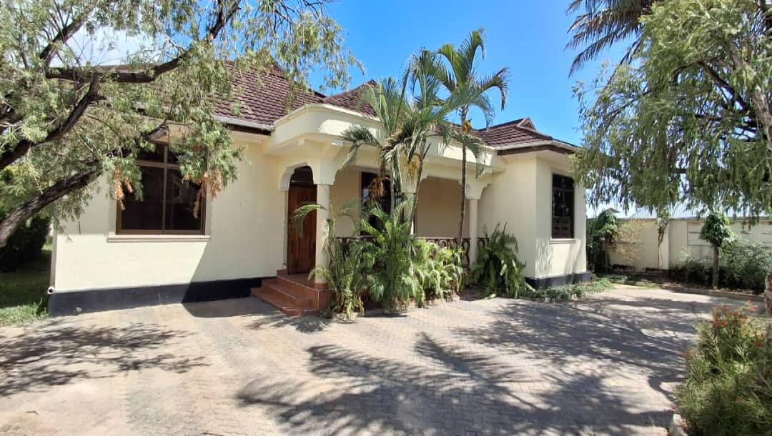 IPH: A house for Rent ~ Ununio, Dar Es Salaam.-8