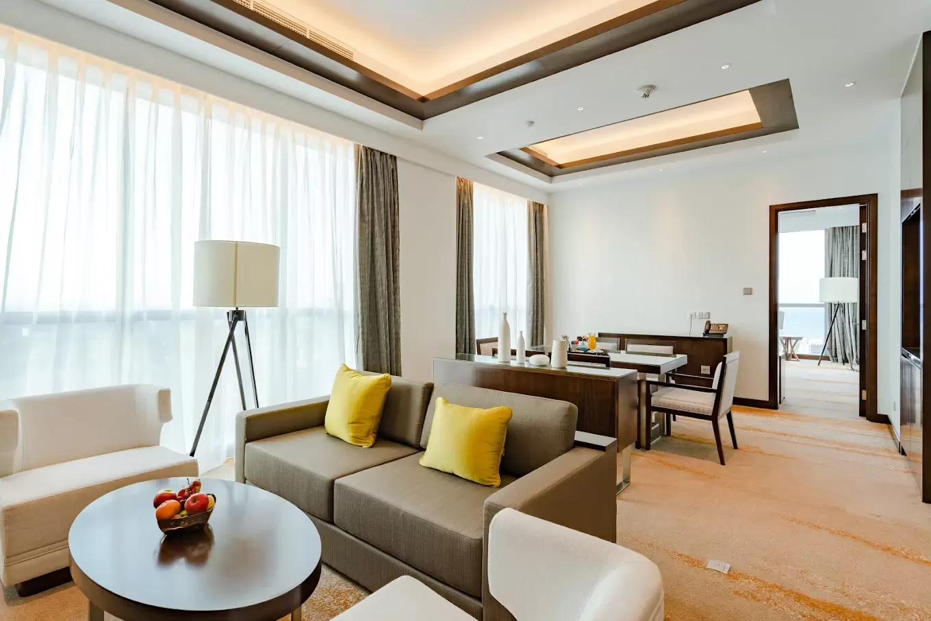 Johari Rotana, Dar es Salaam