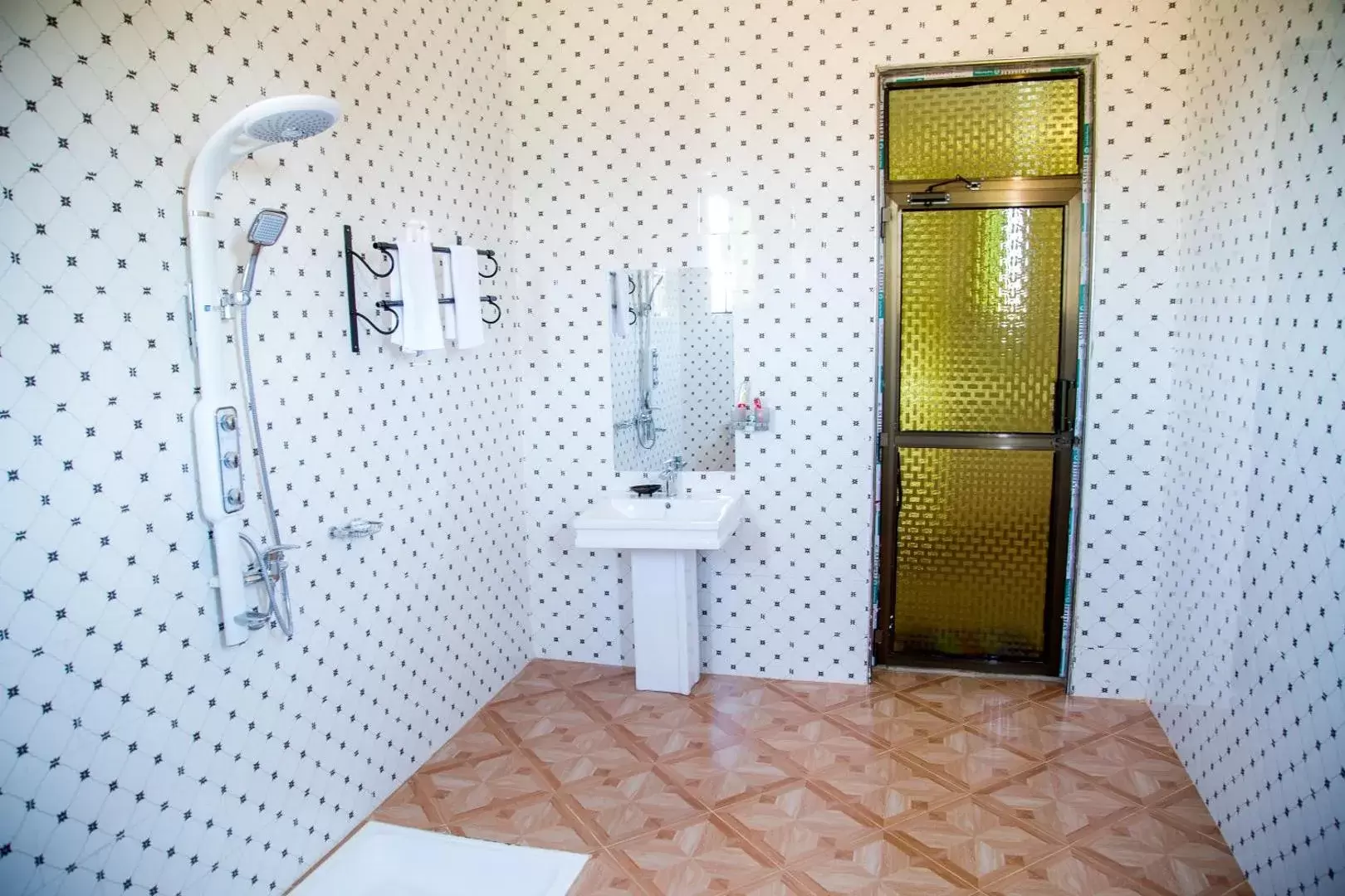 Asmorein Hotel, Babati.