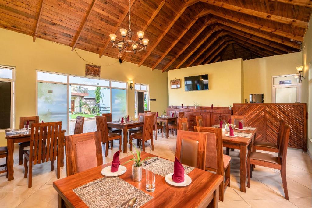 Mrimba Palm Hotel, Arusha