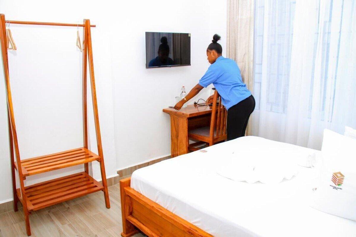 Wooden Haven Hotel, Iringa.