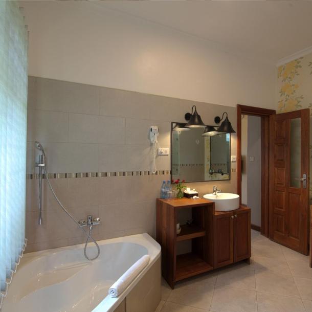 Airport Planet Lodge, King'ori, Arusha.-7