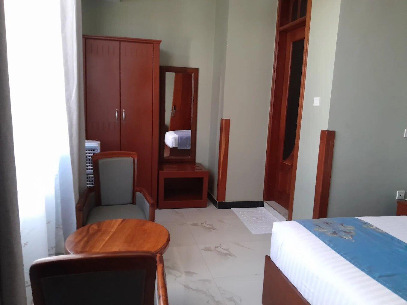 Mdope Idde Hotel, Mbeya.