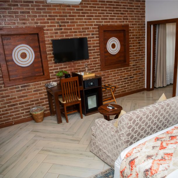 Airport Planet Lodge, King'ori, Arusha.-12