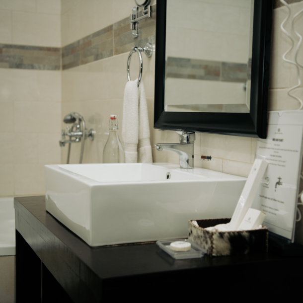 Airport Planet Lodge, King'ori, Arusha.-10