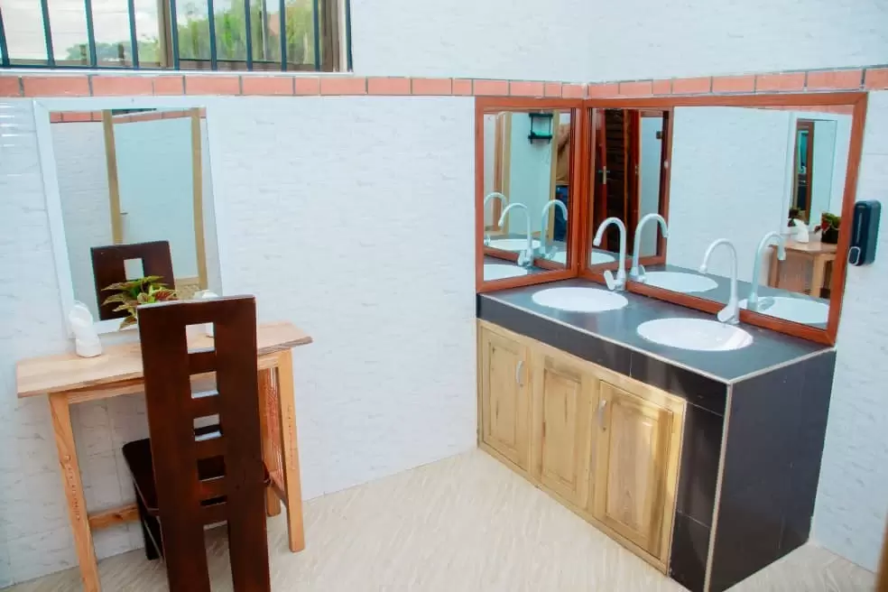 Asmorein Hotel, Babati.