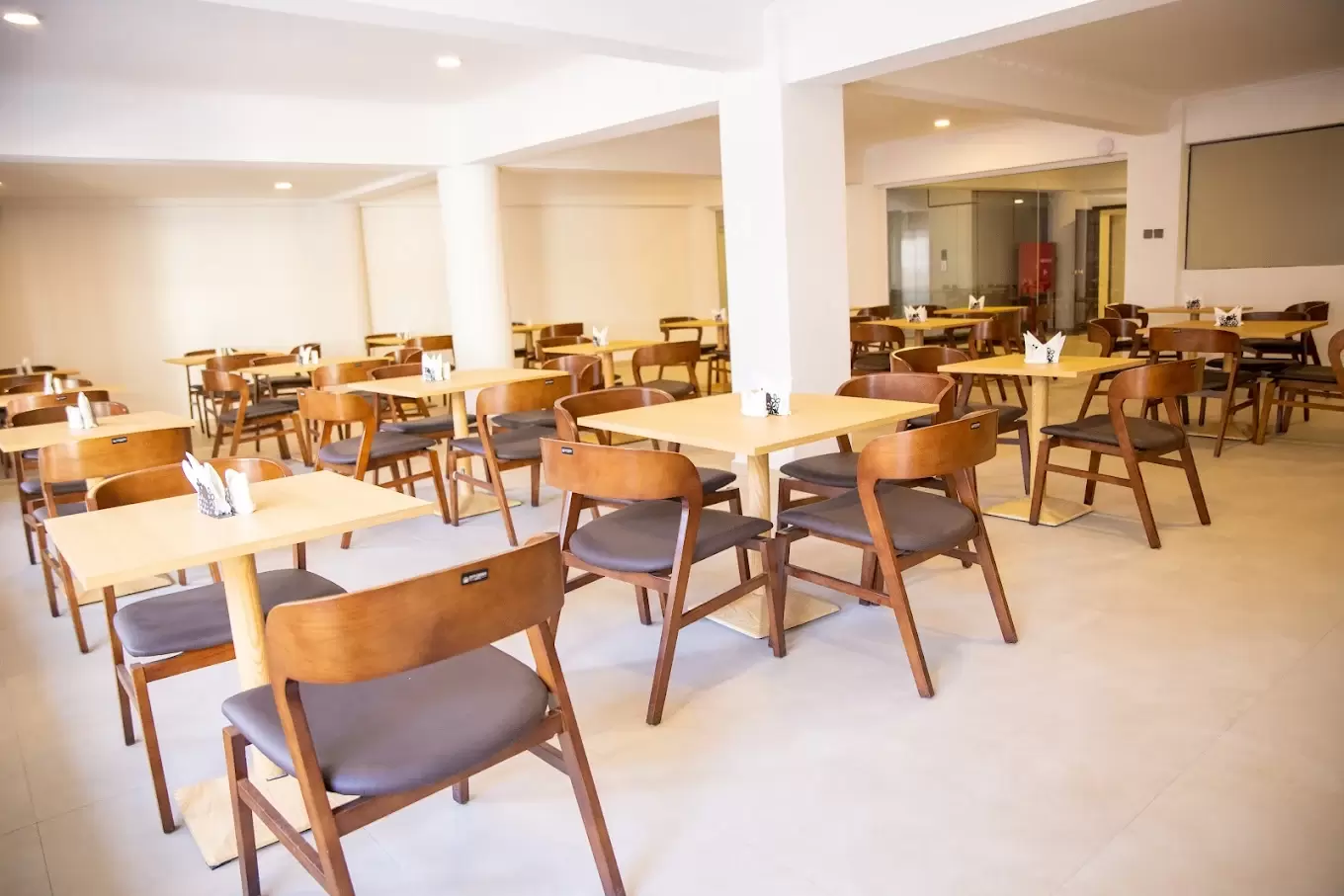 City Crown Hotel, Dar es Salaam.