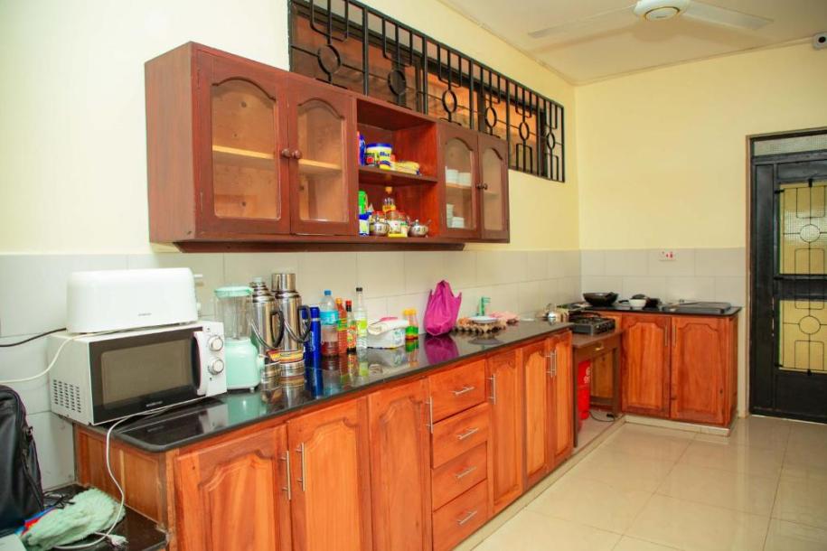 Kilimanjaro White House Hotel, Moshi.-8