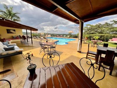 Pink Flamingo Boutique Hotel, Moshi.