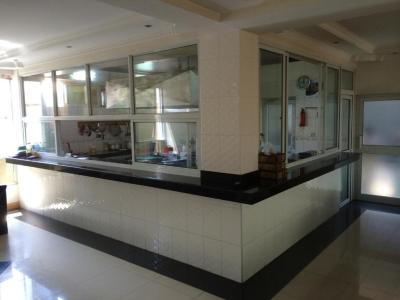 Mc-Ellys Hotel, Arusha.