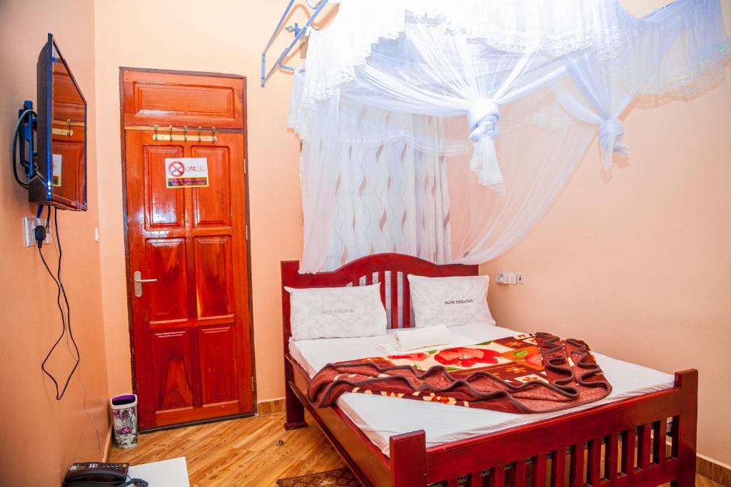 Ellyn Executive Lodge, Dodoma.