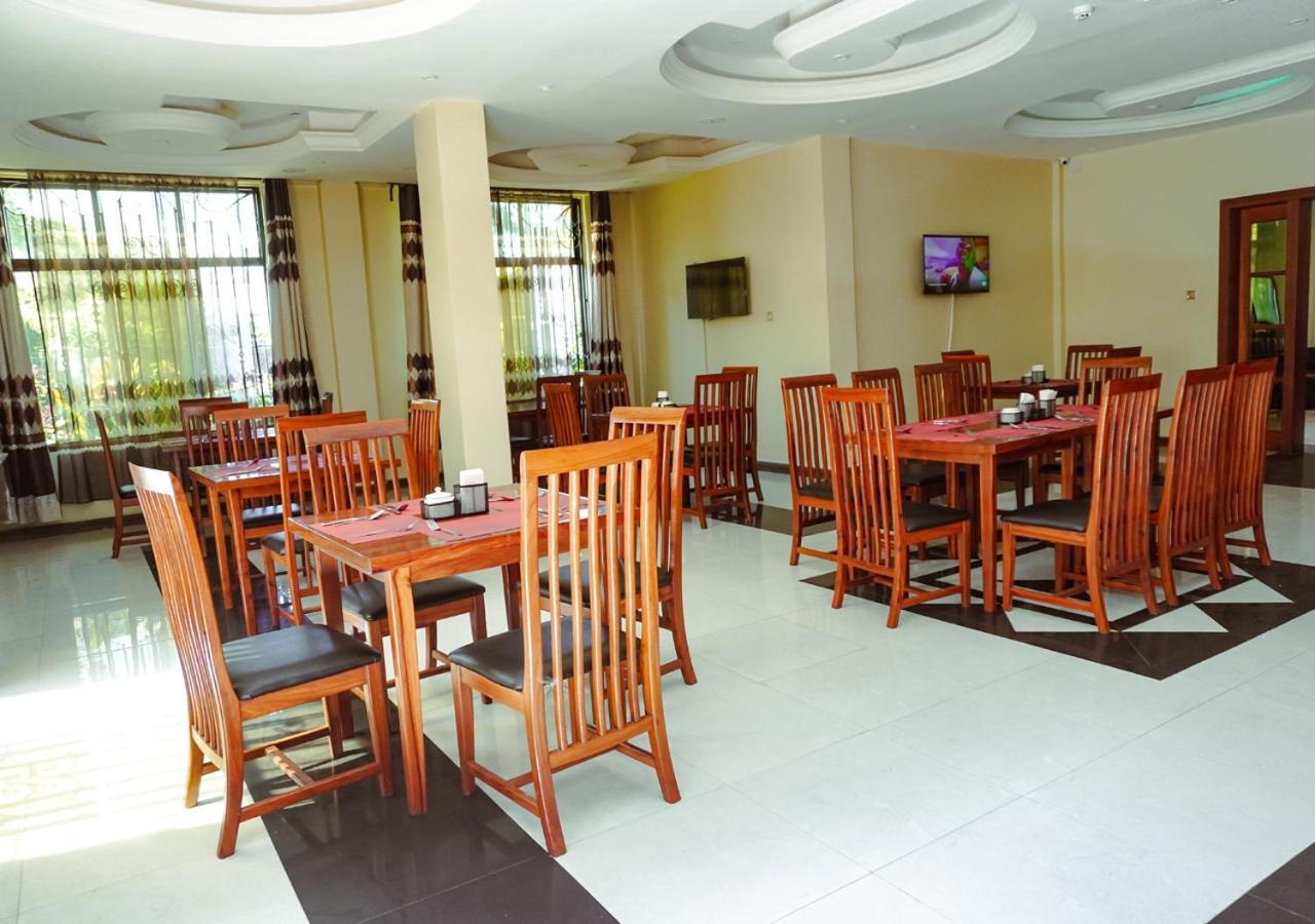 Senator Hotel, Arusha.