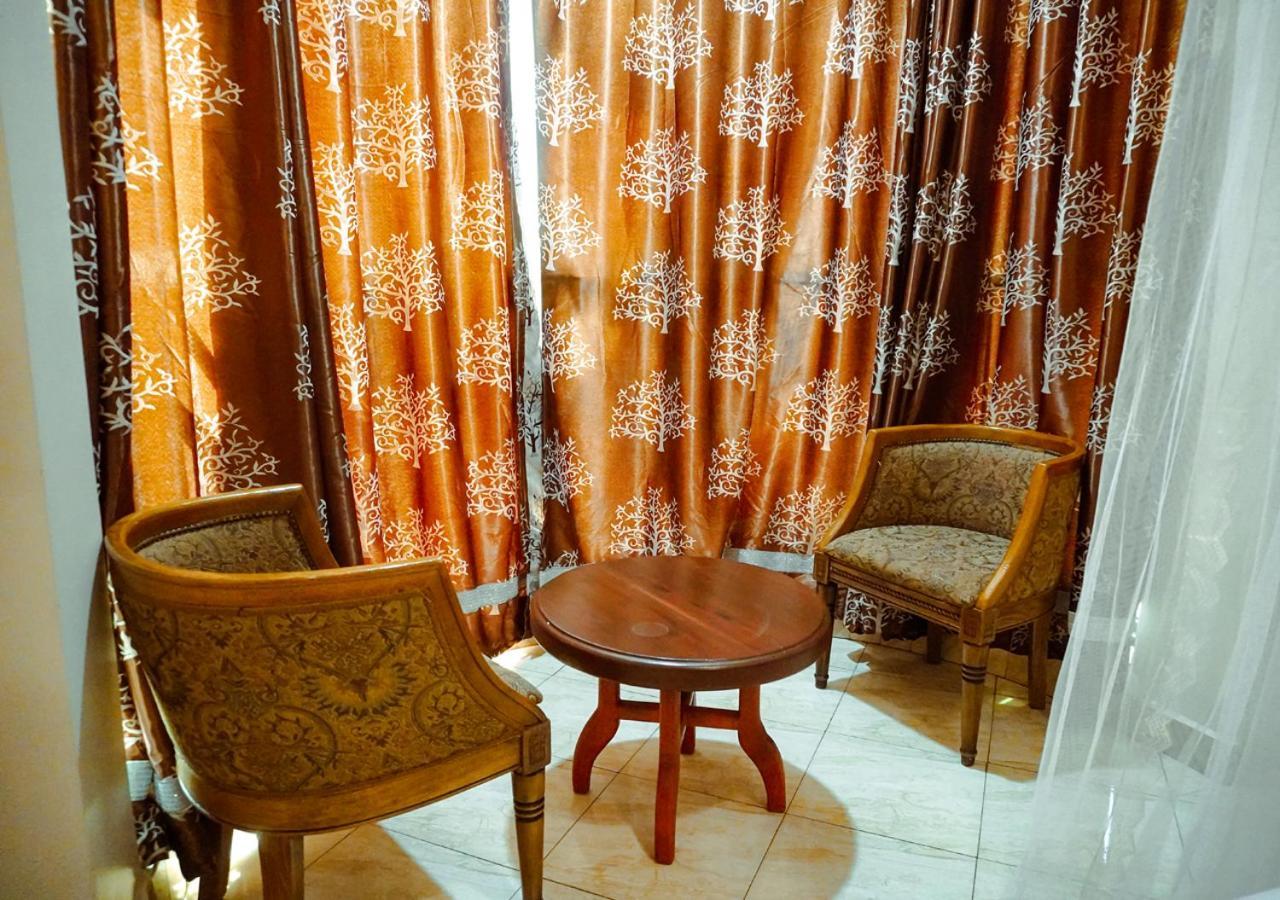 Senator Hotel, Arusha.