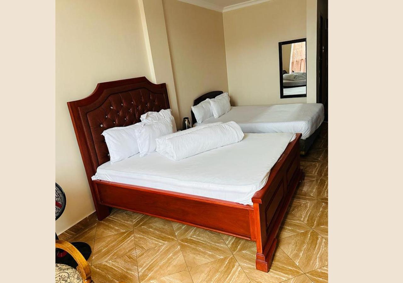 Senator Hotel, Arusha.