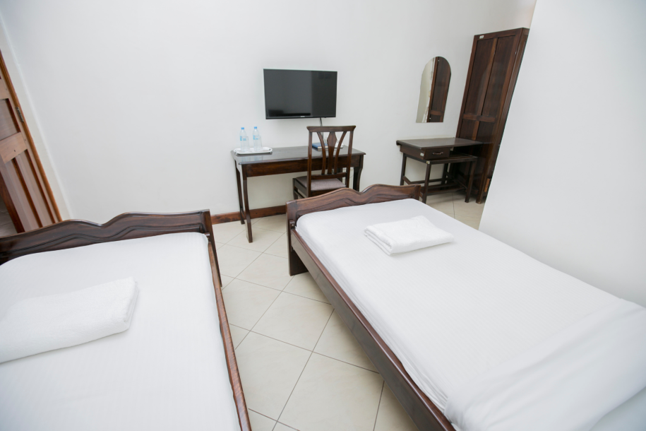 Snow View Hotel-Bomang'ombe-10