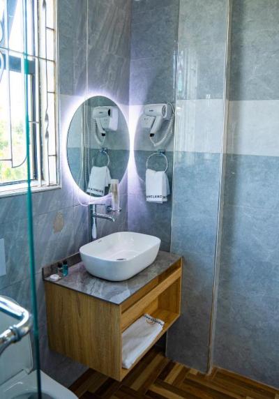 PrimeLand Hotel, Moshi.