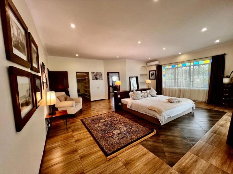 Pink Flamingo Boutique Hotel, Moshi.-8