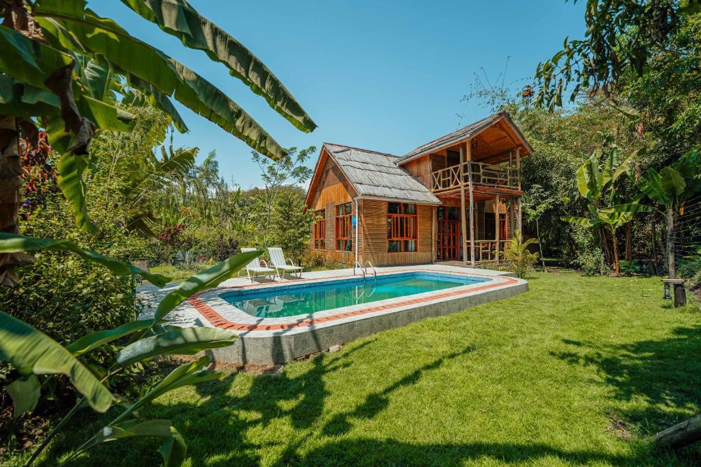 Under the Shade Safari Lodge, Arusha.