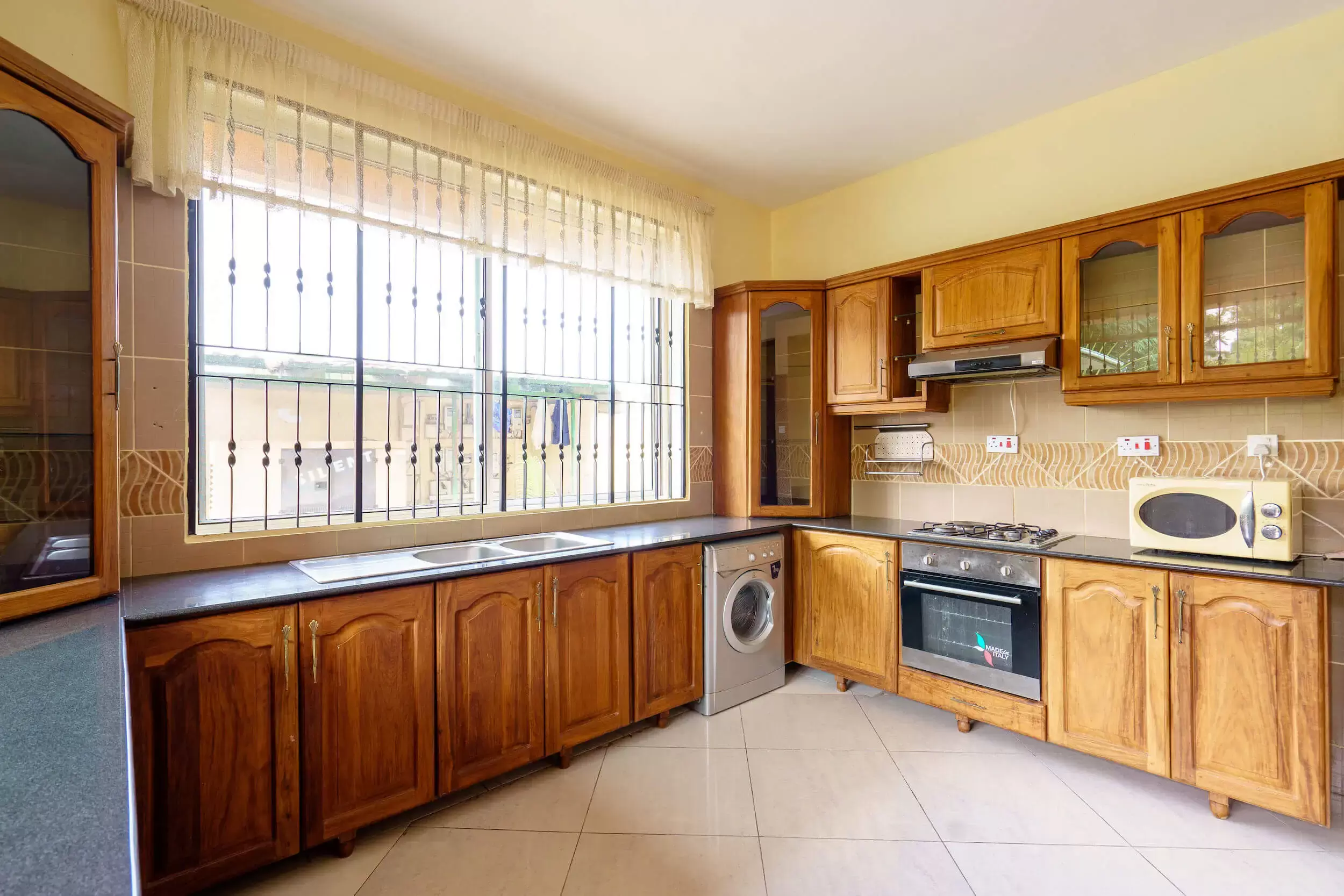 The Amariah Hotel Apartments, Bahari Beach