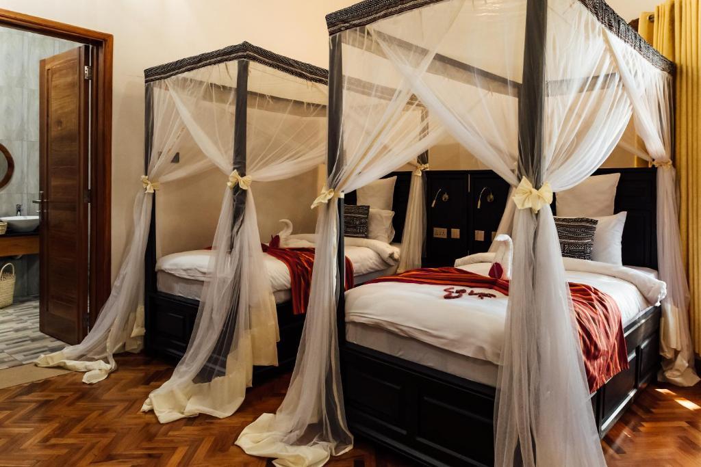 Shoki Shoki Lodge, Arusha.