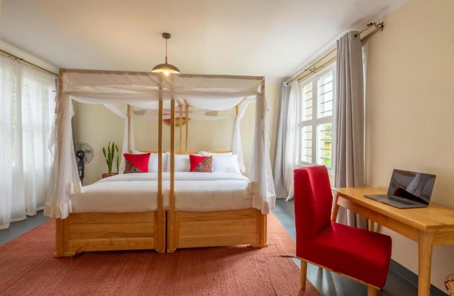 Summit Retreat Moshi.-11