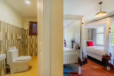 Summit Retreat Moshi.