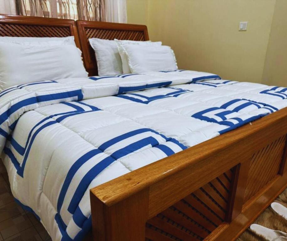 Hellen's Riverside Villas Moshi.