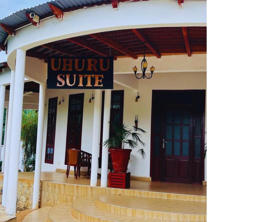 Hellen's Riverside Villas Moshi.