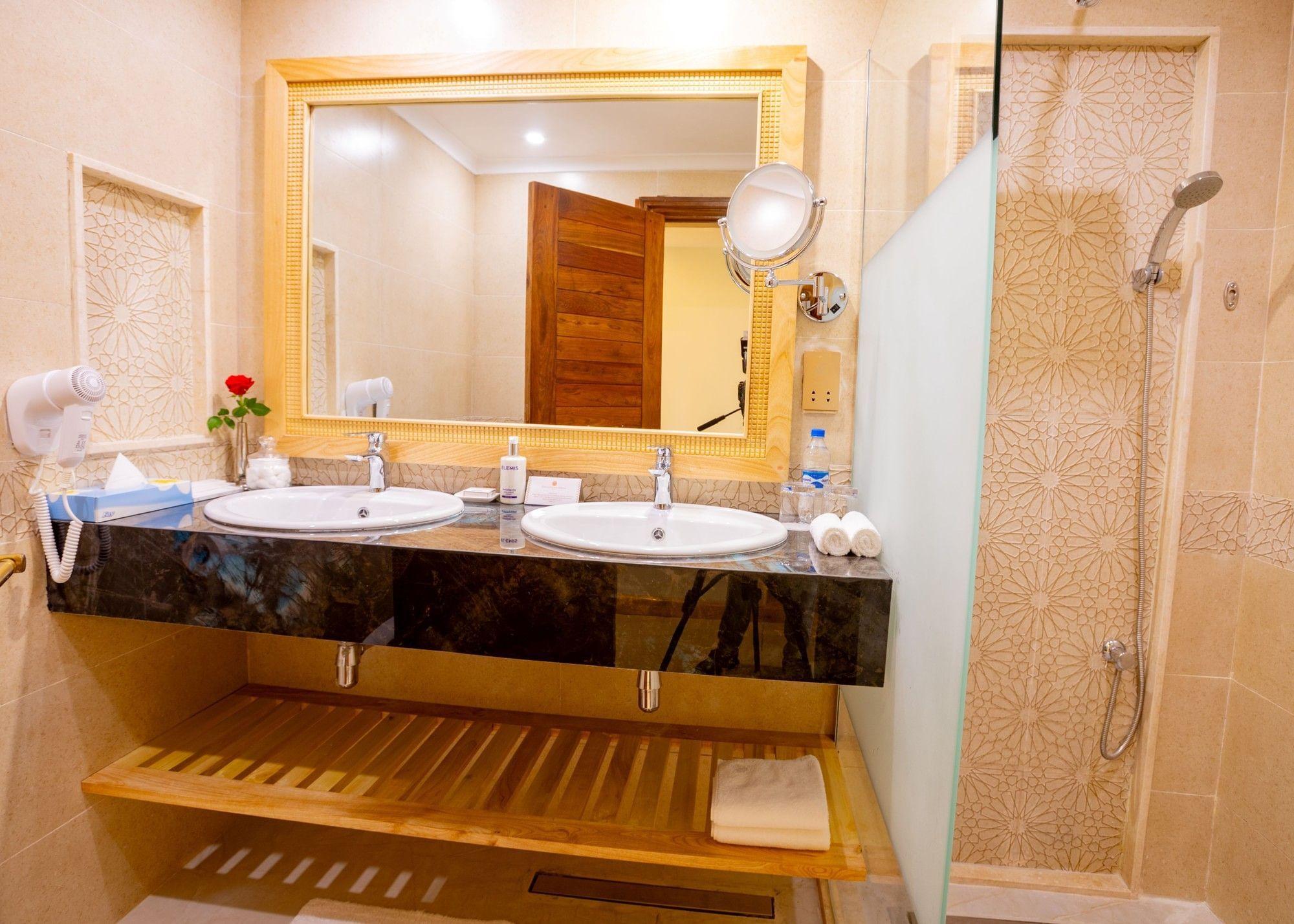 Dar Es Salaam Serena Hotel