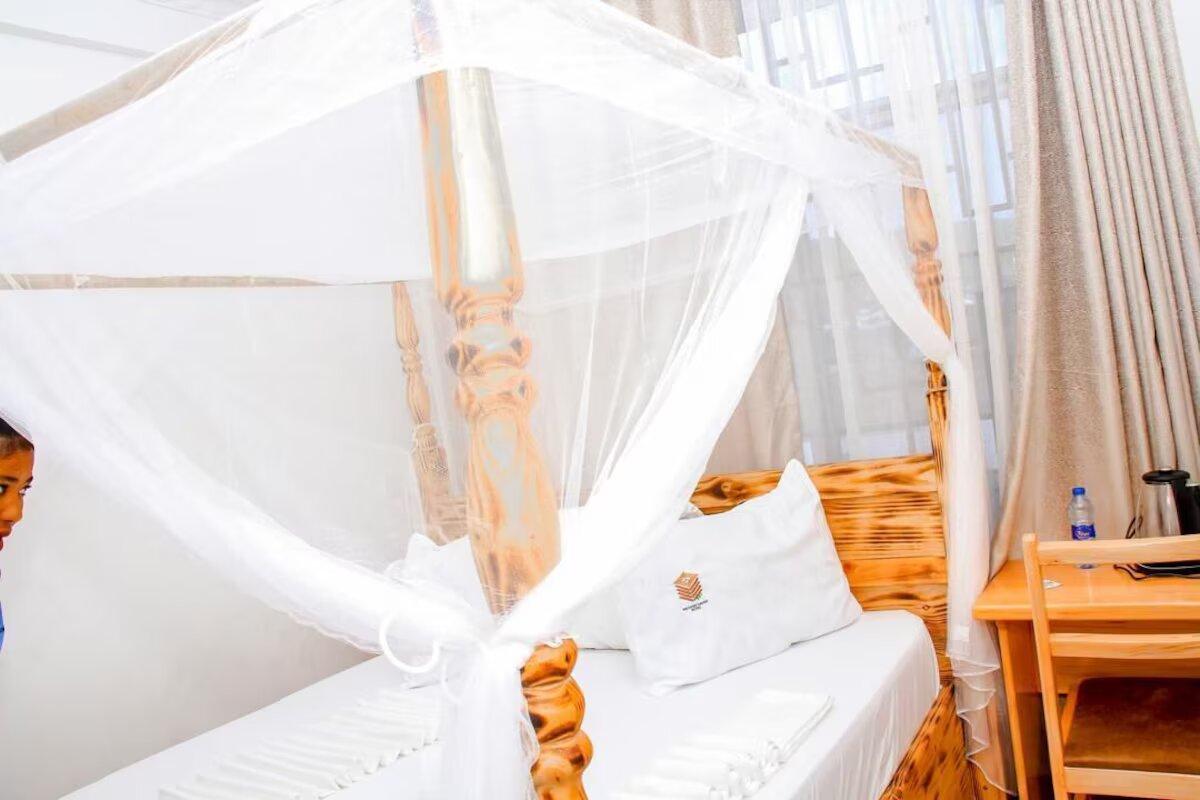 Wooden Haven Hotel, Iringa.