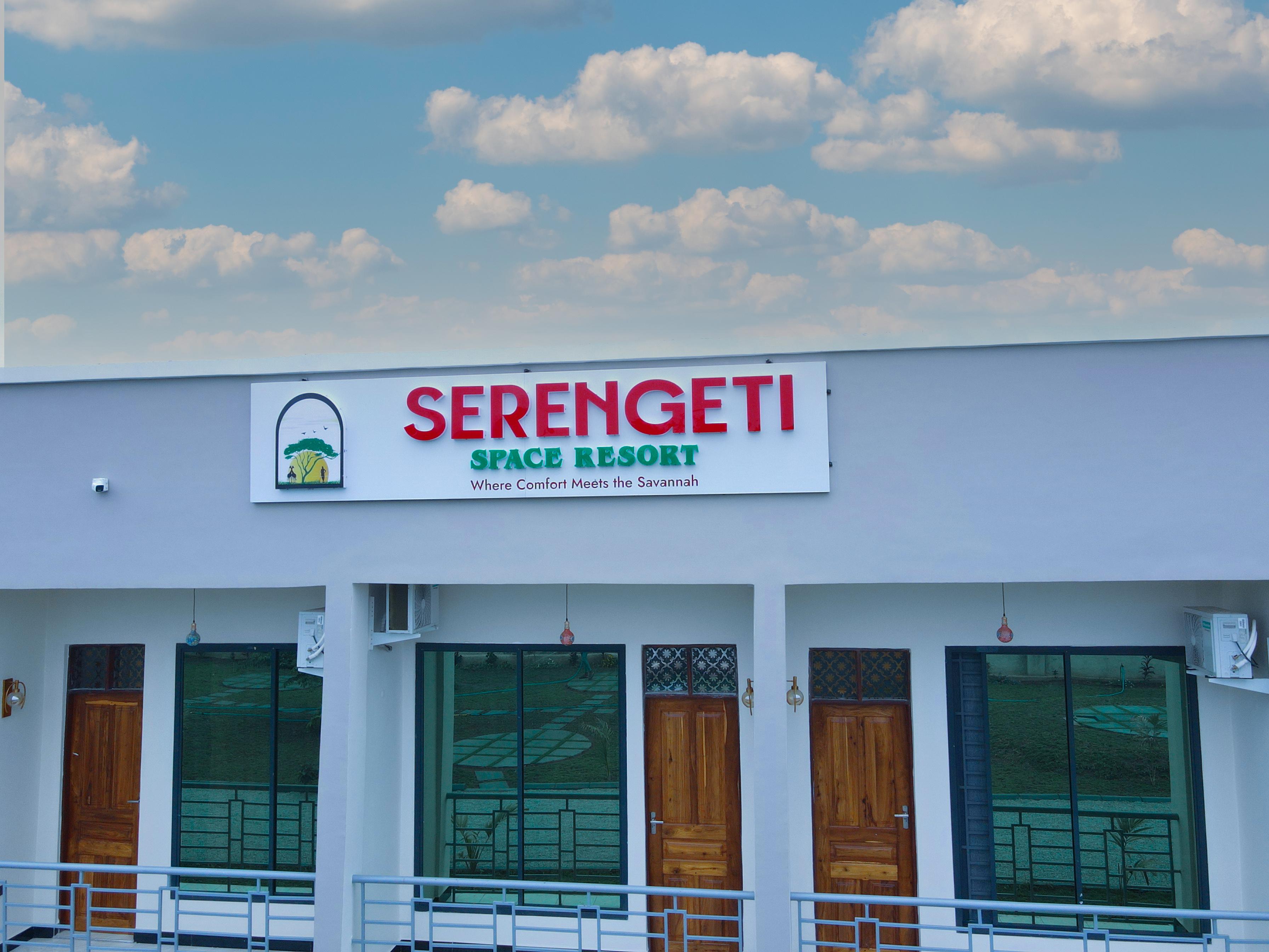 Serengeti Space Resort, Bunda Town.