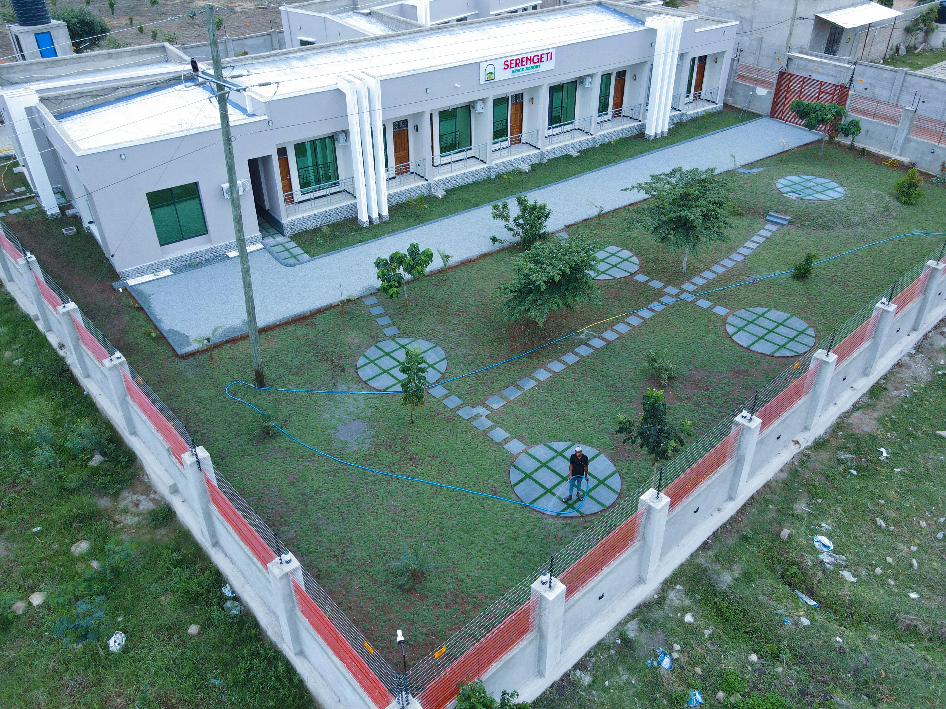 Serengeti Space Resort, Bunda Town.