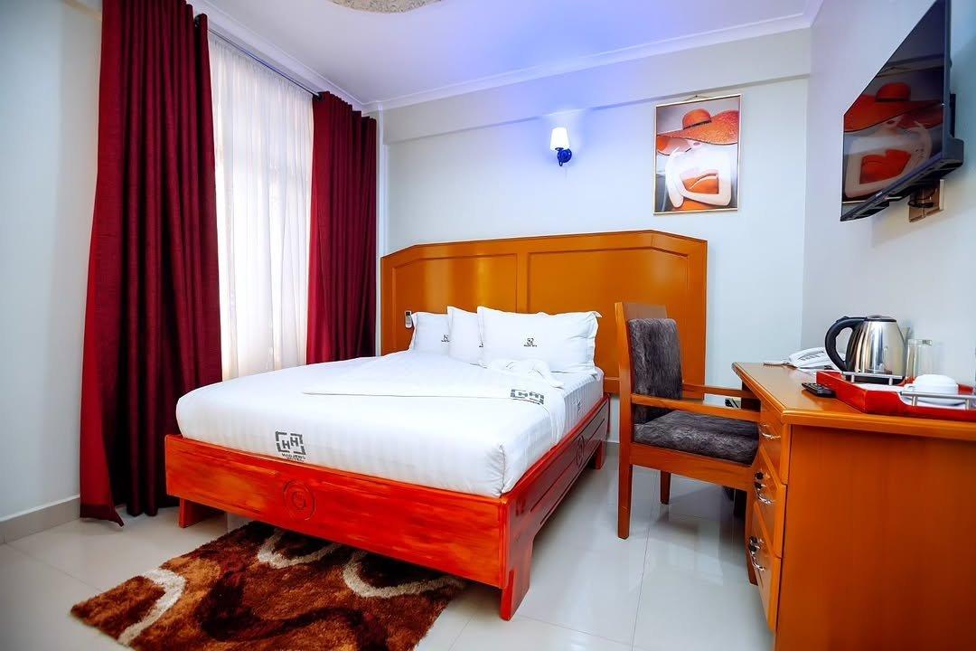 Hadjens Hotel, Mwanza.