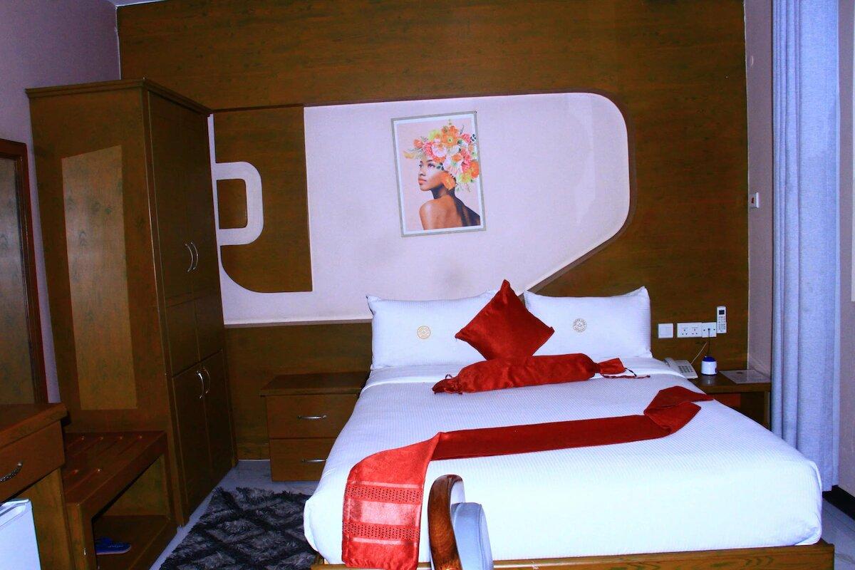 Mdope Idde Hotel, Mbeya.