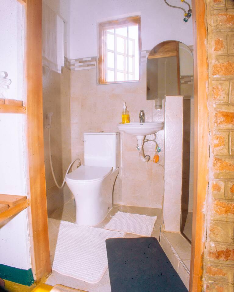 Aika Sunrise, B&B Iringa.