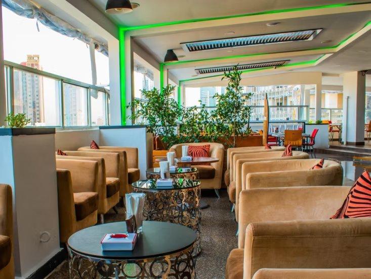 Holiday Inn, Dar Es Salaam.