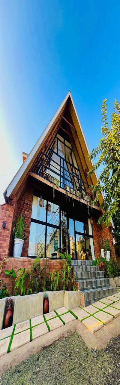 Sereno Cabana Apartments