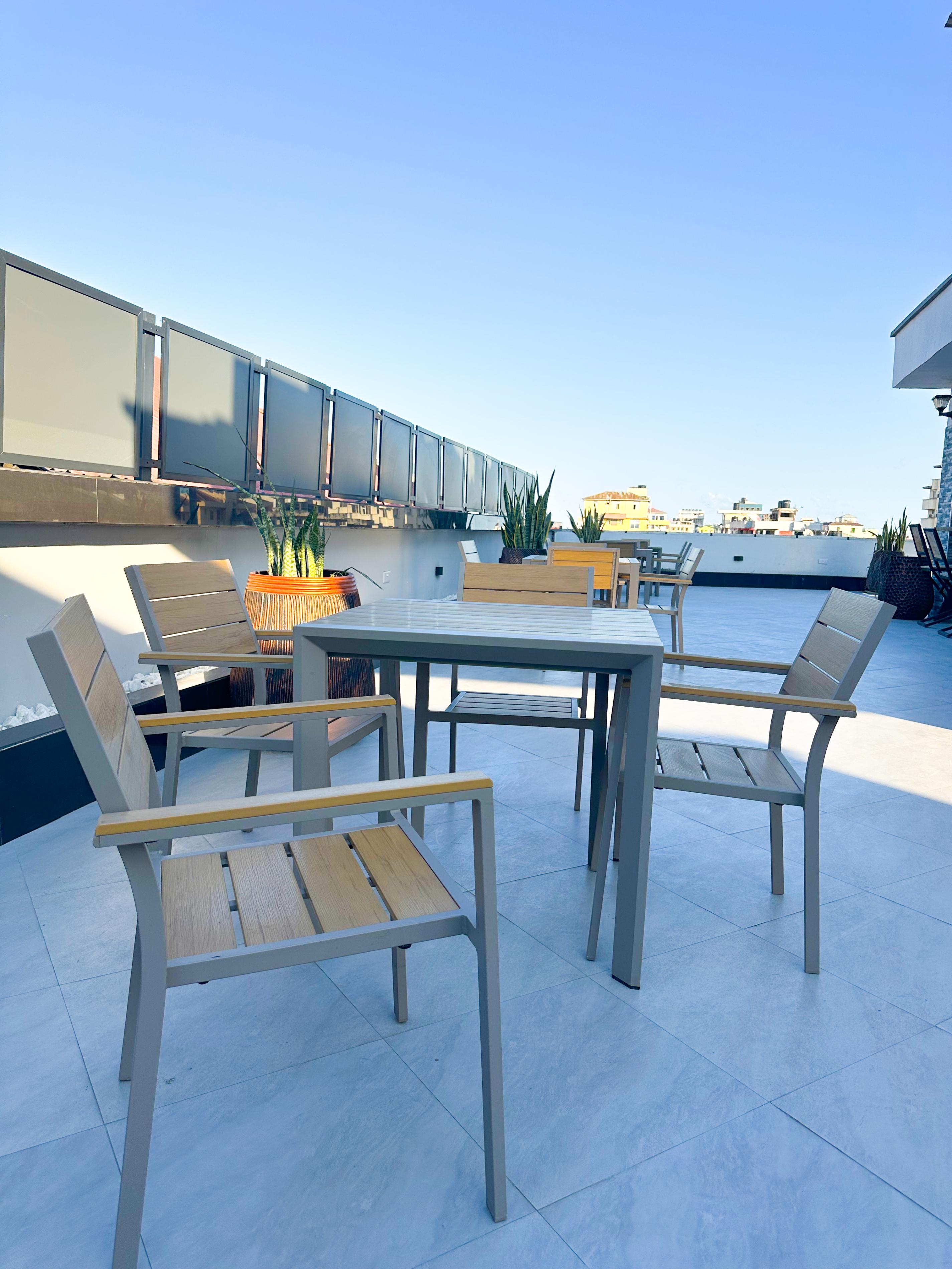 Le Grand Marie Hotel & Apartments.