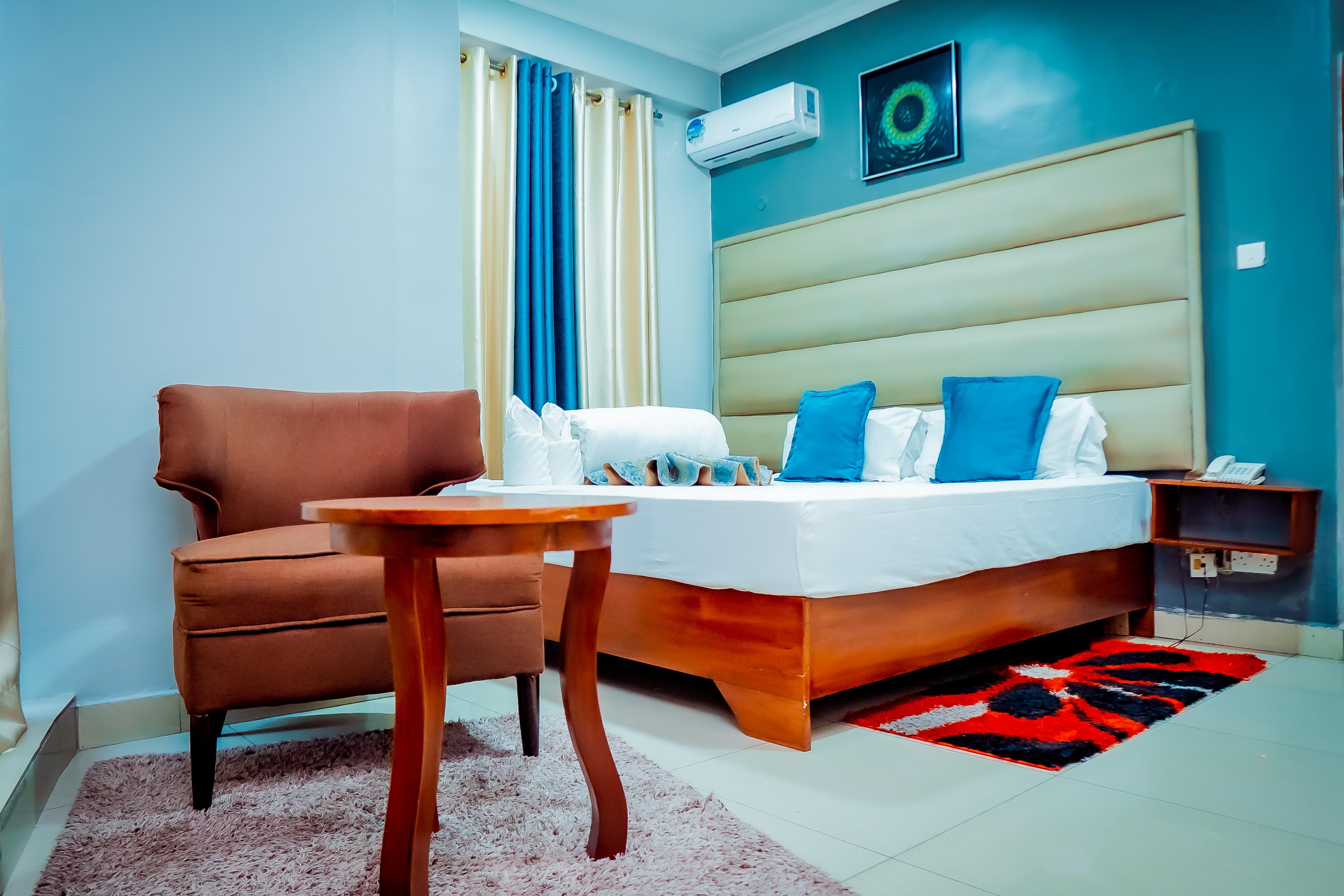 Le Grand Marie Hotel & Apartments.