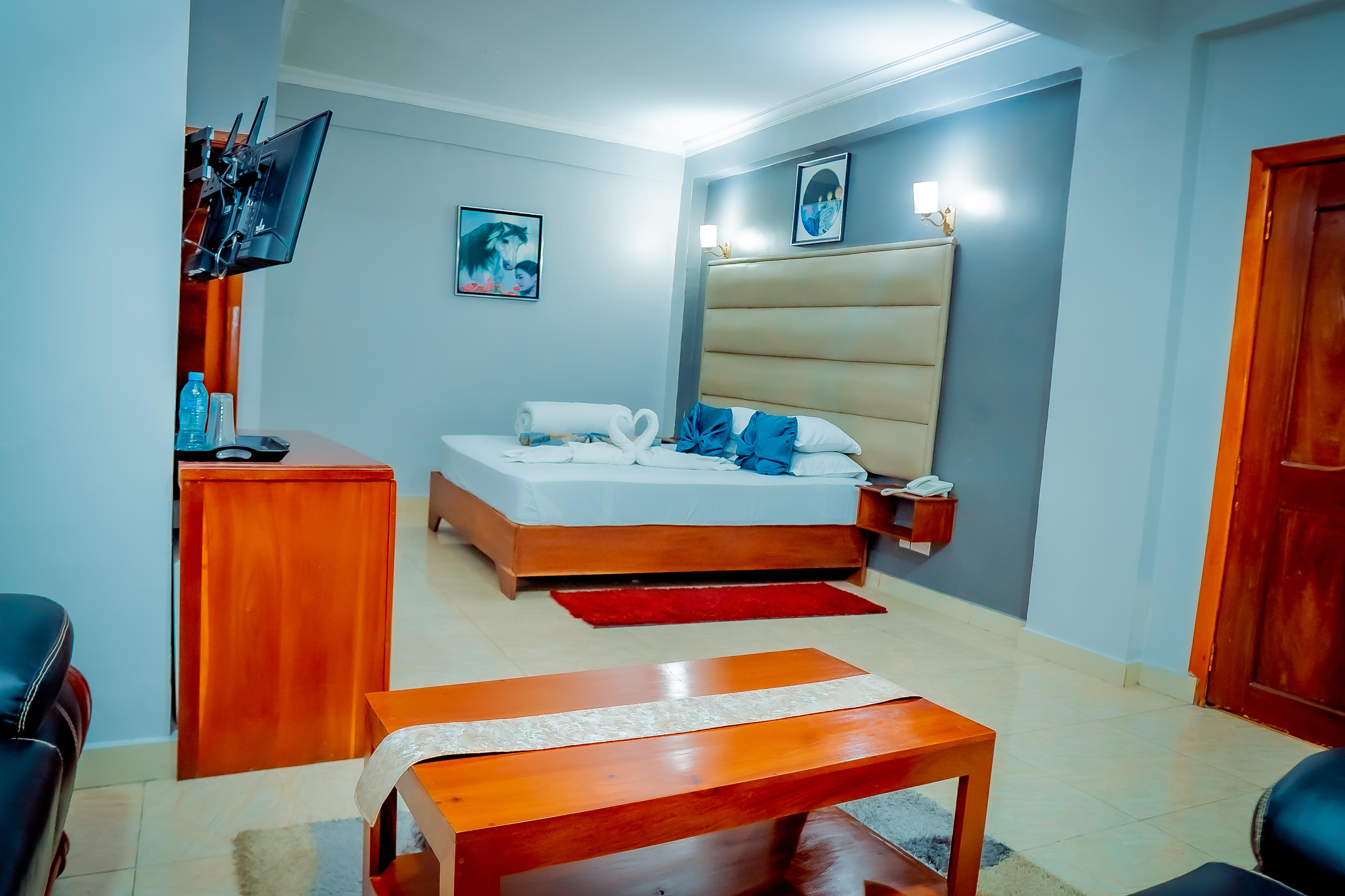 Le Grand Marie Hotel & Apartments.