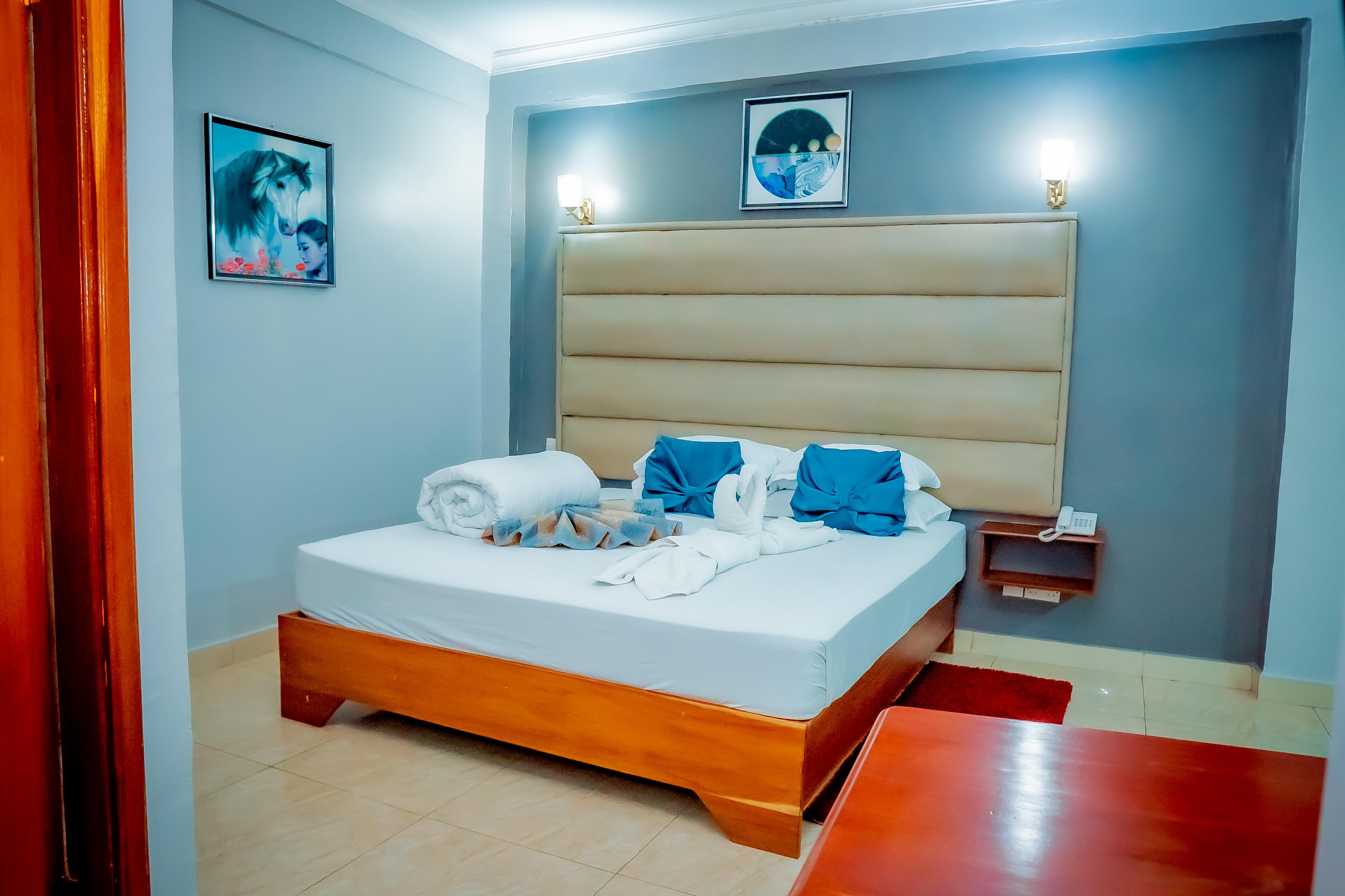 Le Grand Marie Hotel & Apartments.